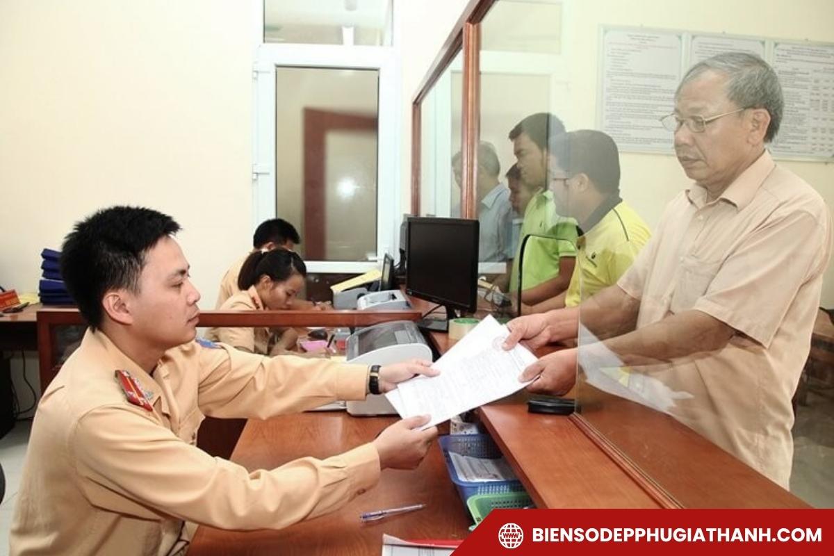 Nộp hồ sơ đăng ký biển số Hải Phòng