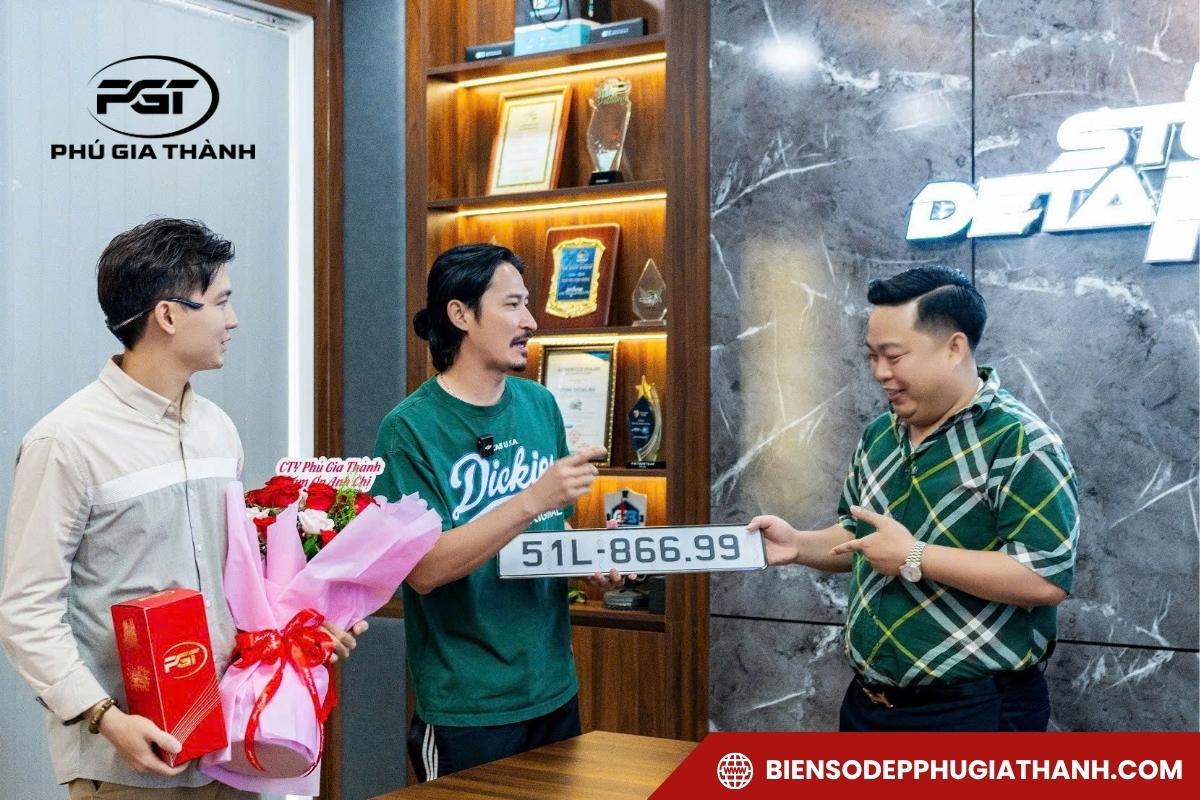 Hình biển số xe ô tô phong thủy