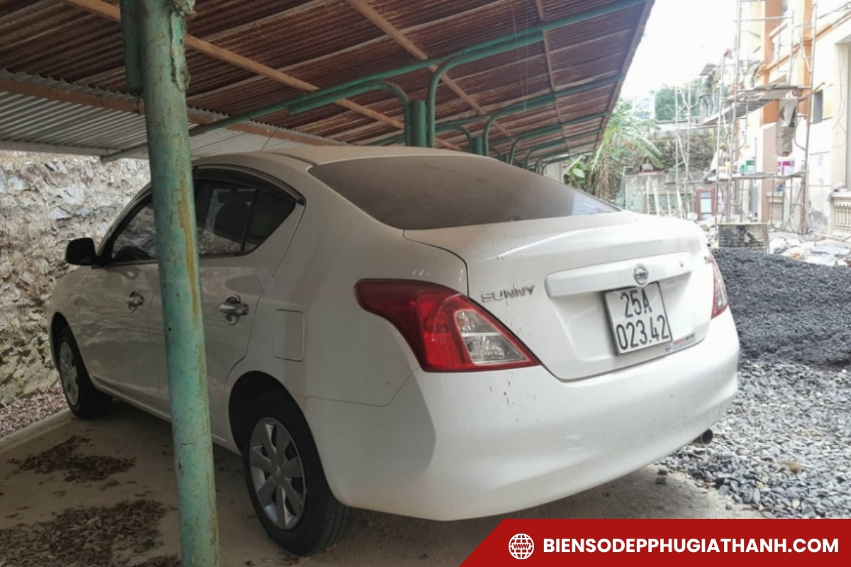 Xe ô tô gắn biển số đẹp đầu số 25 Lai Châu